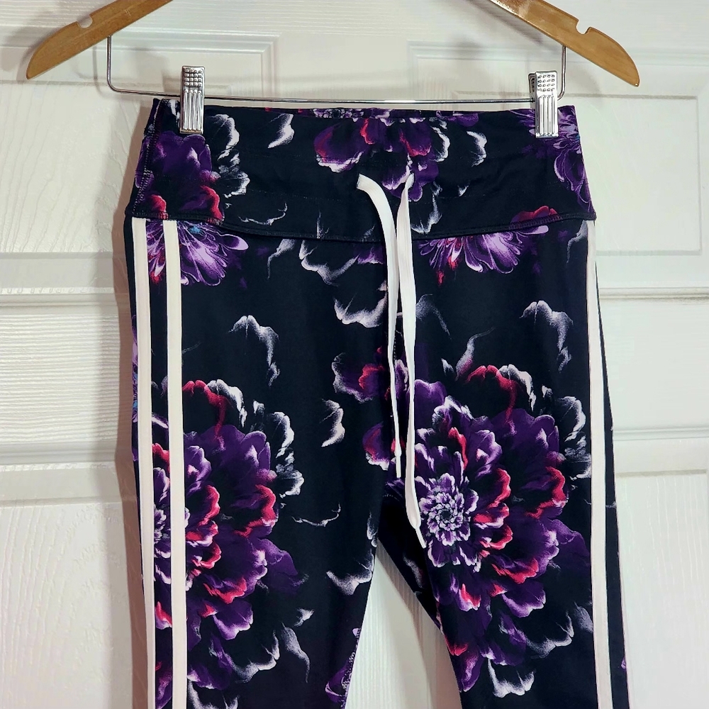Avia Women's Athletic 7/8 Leggings Size S Black Floral Print - Picture 4 of 6